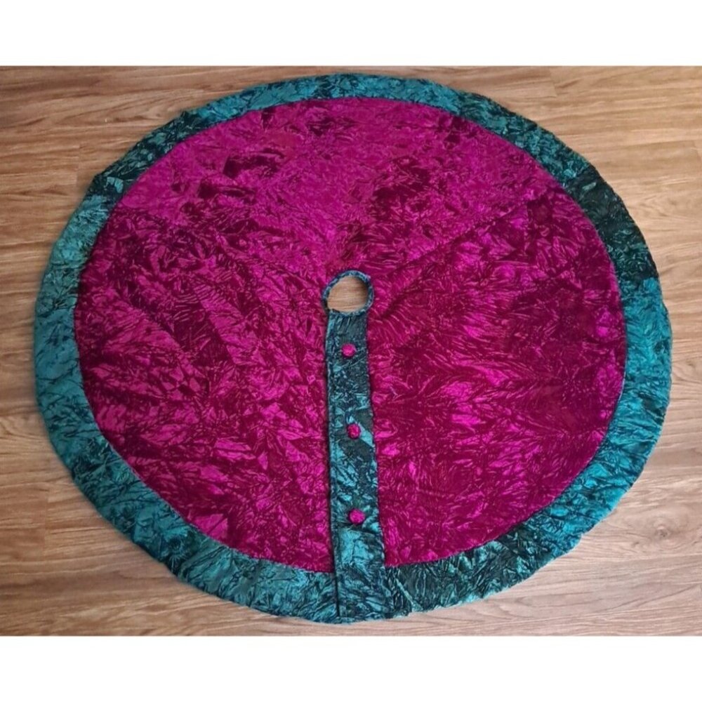 Velvet Christmas Tree Skirt Quilted Green Burgundy Buttons Large Festive 56"